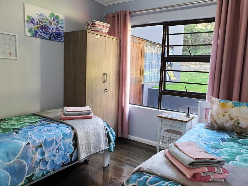 5 Bedroom Property for Sale in Chelsea Eastern Cape